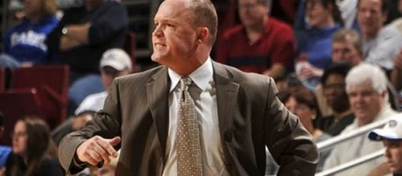 Ολυμπιακός :Στον «αστερισμό» του Σκοτ Σκάιλς για την θέση του προπονητή